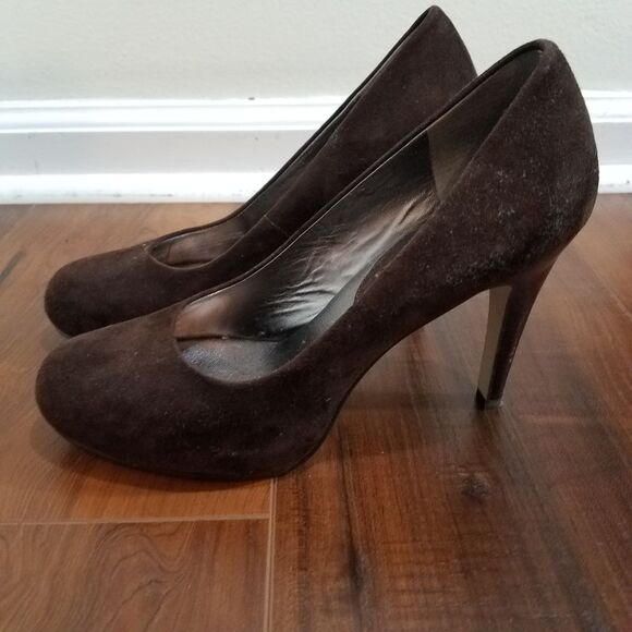 Banana Republic vintage brown suede leather heels 6.5 - Picture 2 of 11